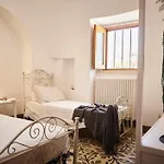 Вилла Trulli Azzalema With Exclusive Pool Бриндизи