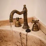 Trulli Azzalema With Exclusive Pool Вилла Бриндизи