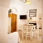 Вилла Trulli Azzalema With Exclusive Pool Бриндизи