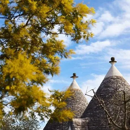 Trulli Azzalema With Exclusive Pool Vila Brindisi