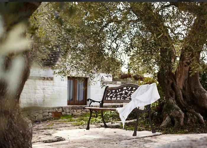 빌라 Trulli Azzalema With Exclusive Pool *